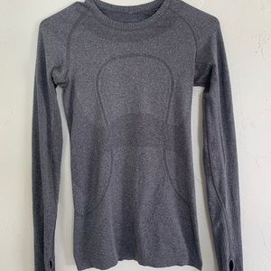 Lulu Lemon Swiftly Tech Long Sleeve